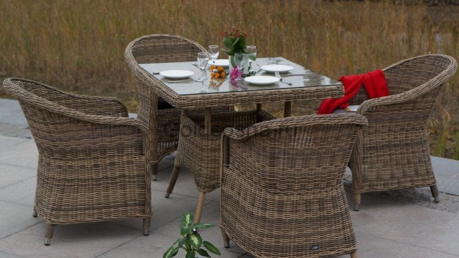 Стол Айриш, соломенный 900х900