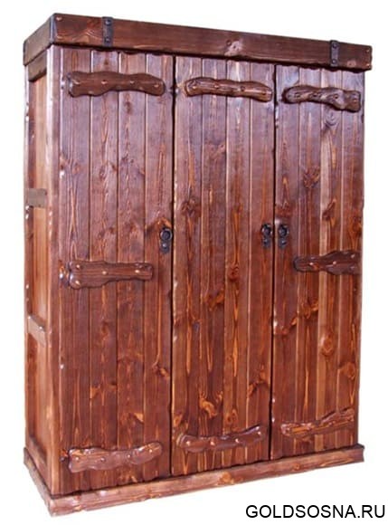 Старинный шкаф 3-х створчатый Емеля