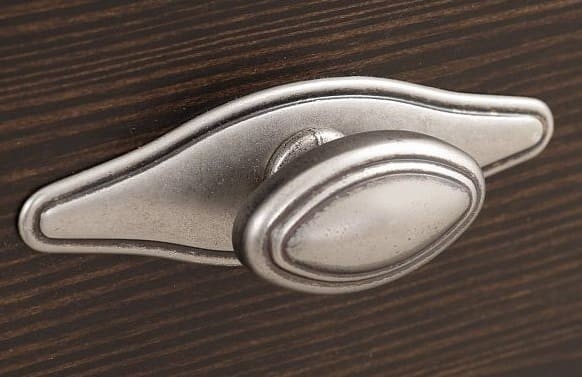 Шкаф для посуды Рауна 10 (колониал) Шкаф для посуды Рауна 10 (колониал)