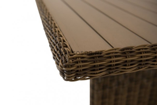 Плетеный обеденный стол Бергамо, соломенный