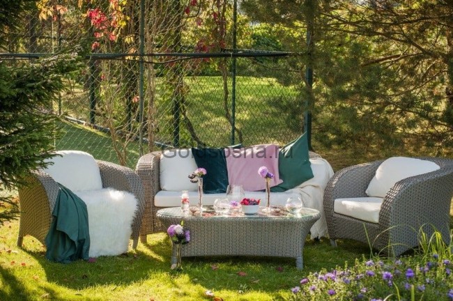 Лаунж зона Римини