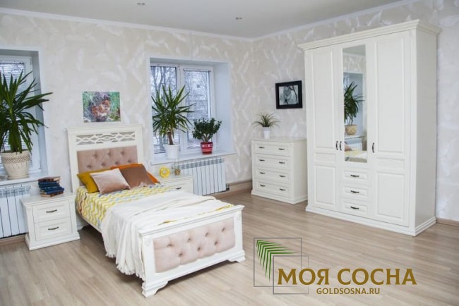 Шкаф 3-х ств. распашной (штанга в центре) Верона