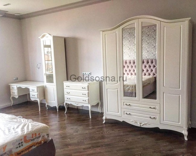 Шкаф Авиньон 3-х ств. с ящиками Шкаф Авиньон 3-х ств. с ящиками